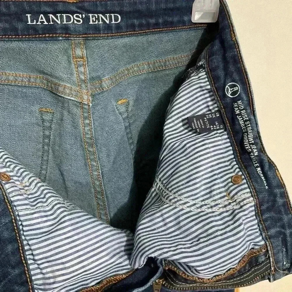 Lands End Women’s dark wash jeans, Mid-Rise Straight Jeans, Petite size 12 - Picture 4 of 7